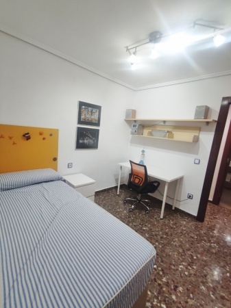 habitacion de estudiantes