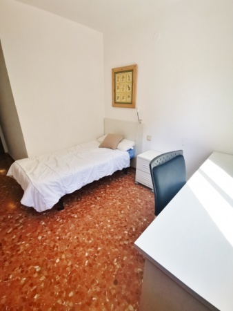 habitacion de estudiantes