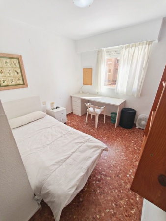 habitacion de estudiantes
